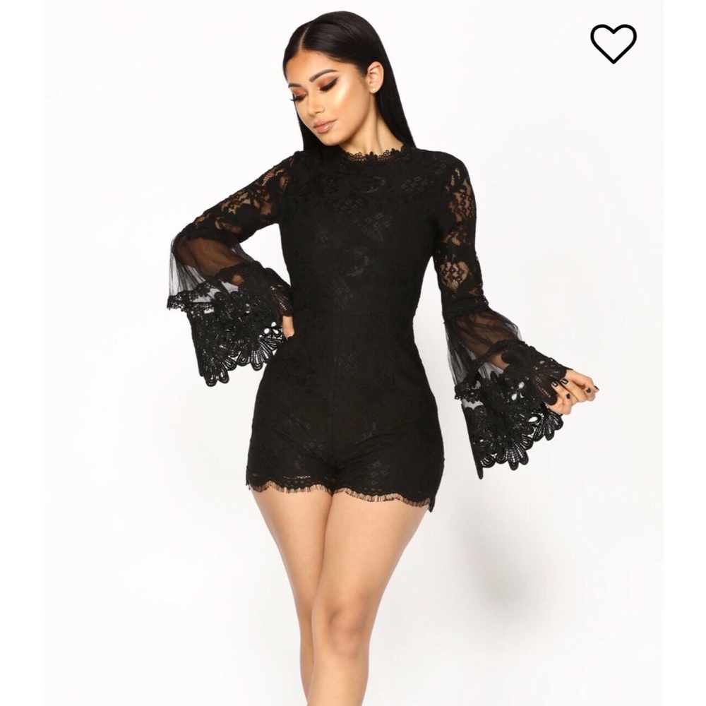 Women’s black romper xs